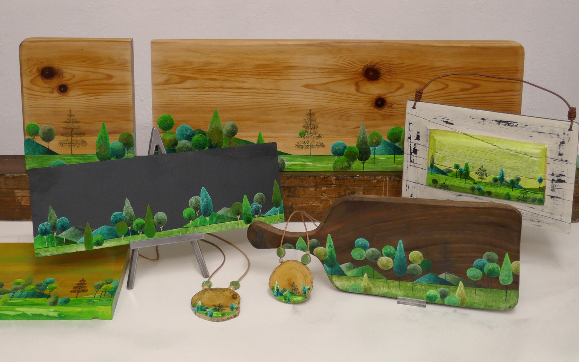 Varias obras de la serie Bosques verdes